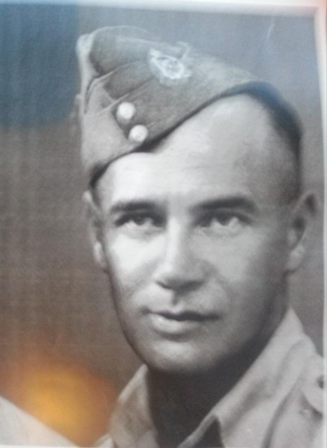 Taken in Cairo, with his brother Tom McManus, after they met up in the trenches. 