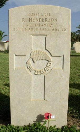 Rangi Henderson's grave