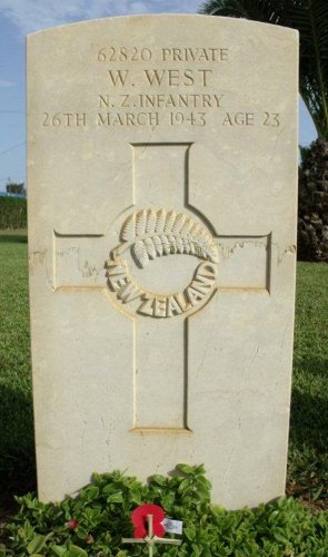 Ringa Herewini's grave