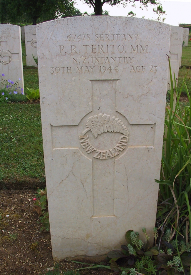 Grave of  Sgt P R Te Rito MM