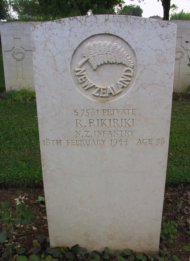 Grave of Pte R Rikiriki