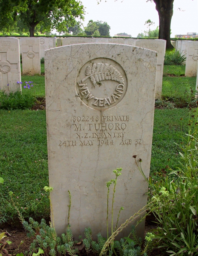Grave of Pte M Tuhoro