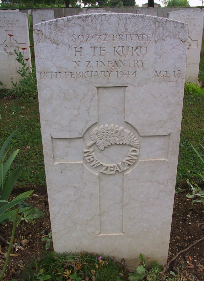 Grave of Huinui te Kuru