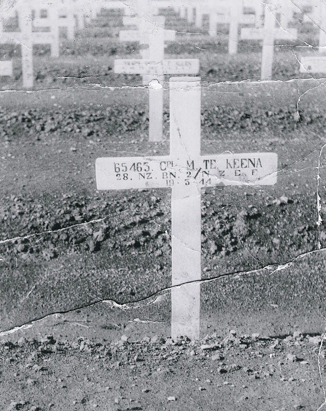 M Te Keena - War Grave 