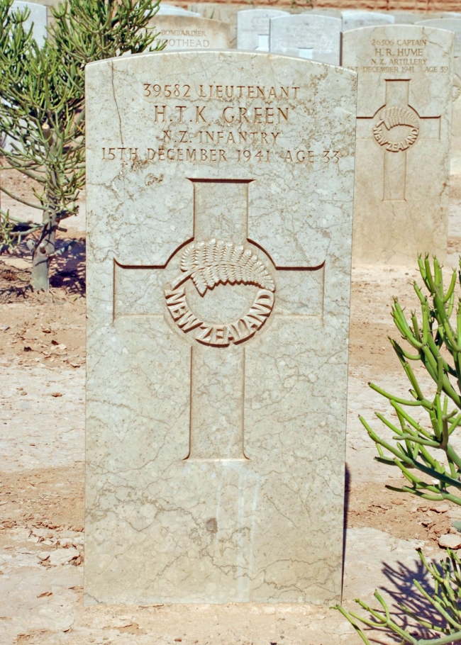 Hone Te Kauru Green's grave
