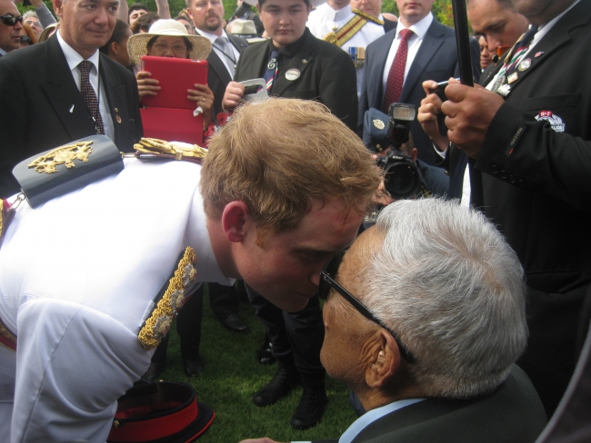 Hongi with Prince Harry