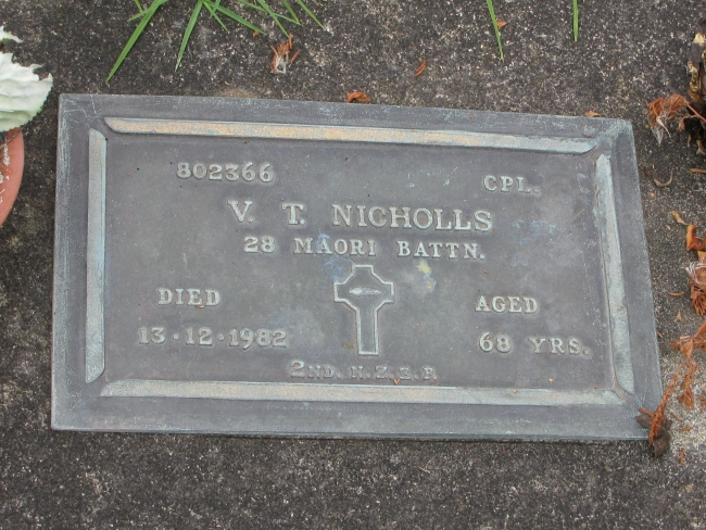 Cpl V T NICHOLLS 802366