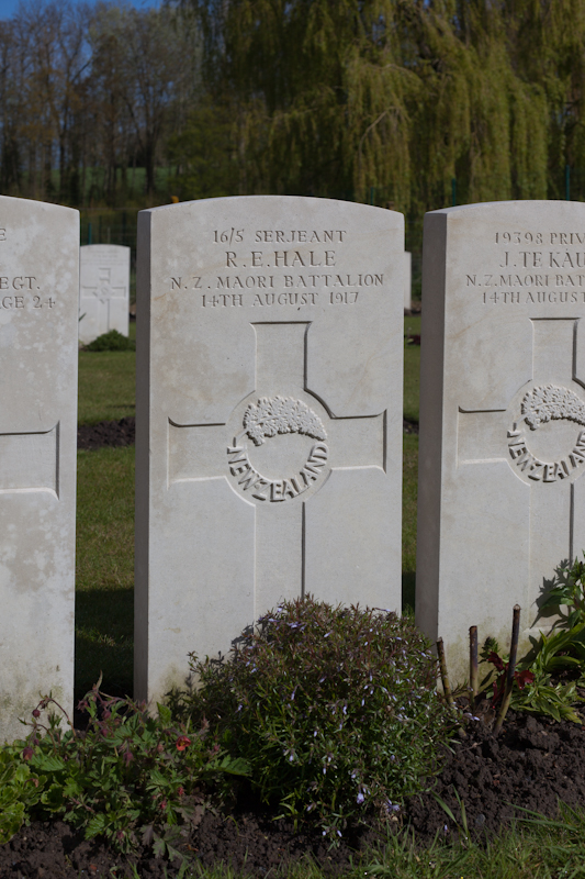 Richard Hale's grave, Belgium