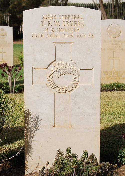 Thomas Bryer's grave