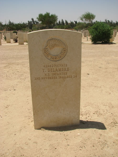 Thomas Delamere's grave