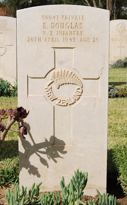  Edward Douglas' grave
