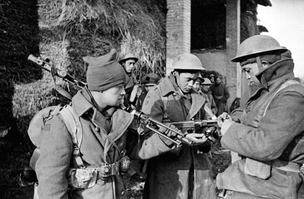 Priming grenades in Faenza, Italy