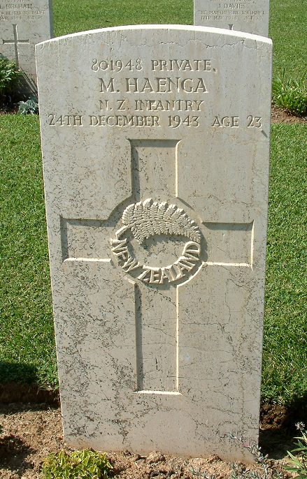 Mick Haenga's grave