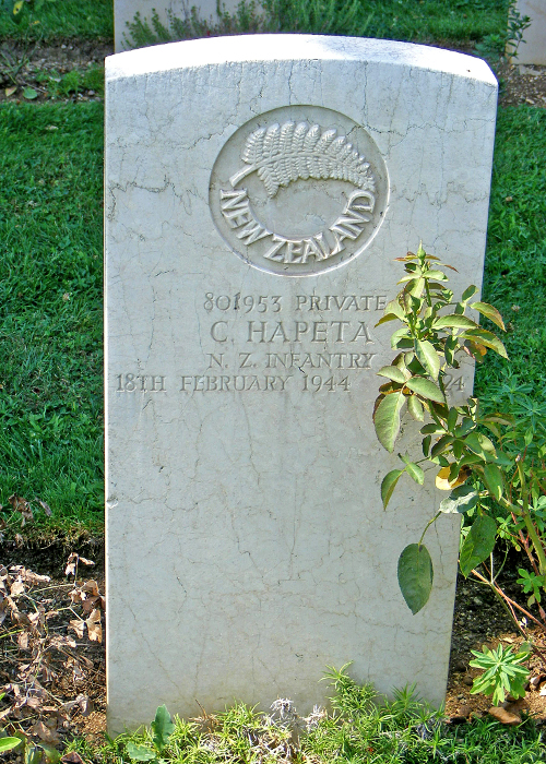 Charlie Hapeta's grave
