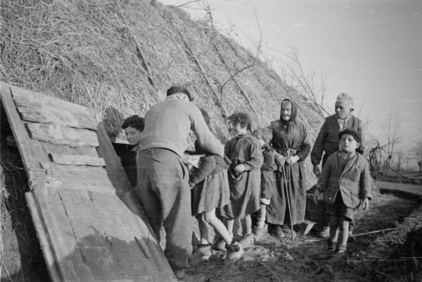 Helping Italian refugees in Faenza