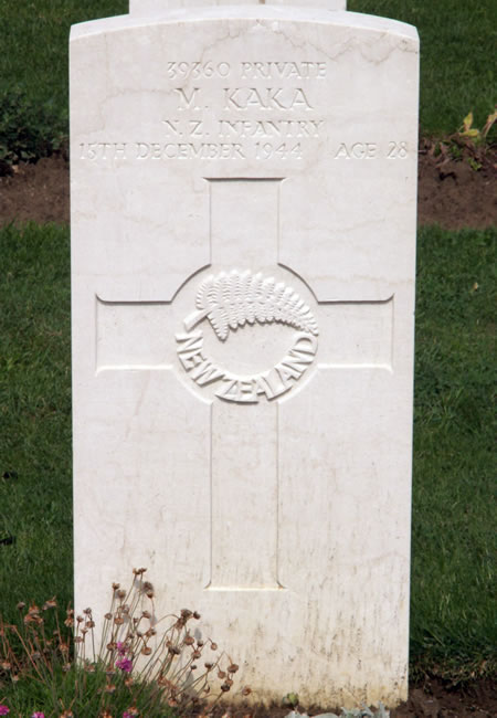 Moses Kaka's grave