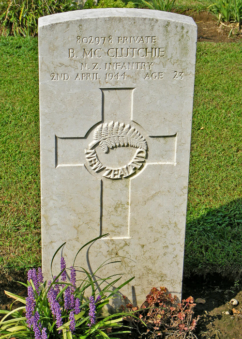 Bill McClutchie's grave