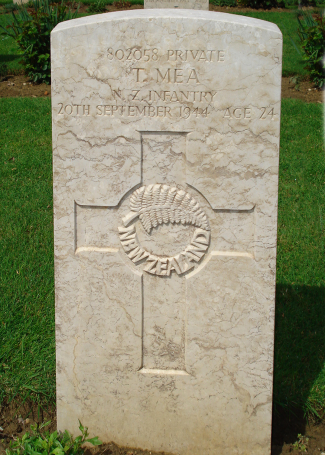 Tom Mea's grave at Coriano Ridge War Cemetery, Italy