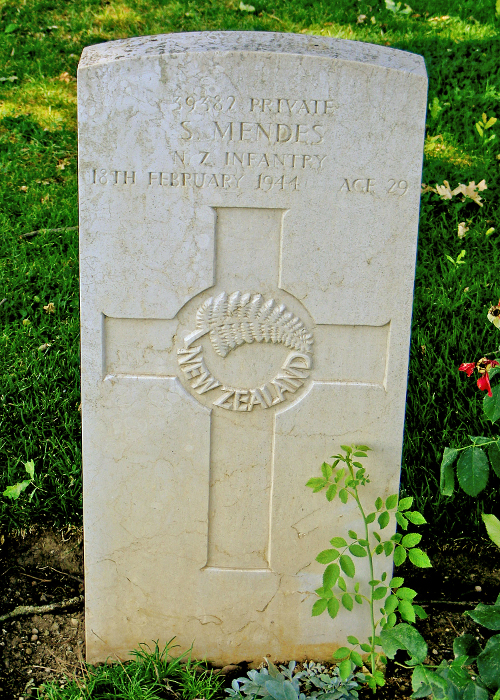 Samuel Mendes' grave