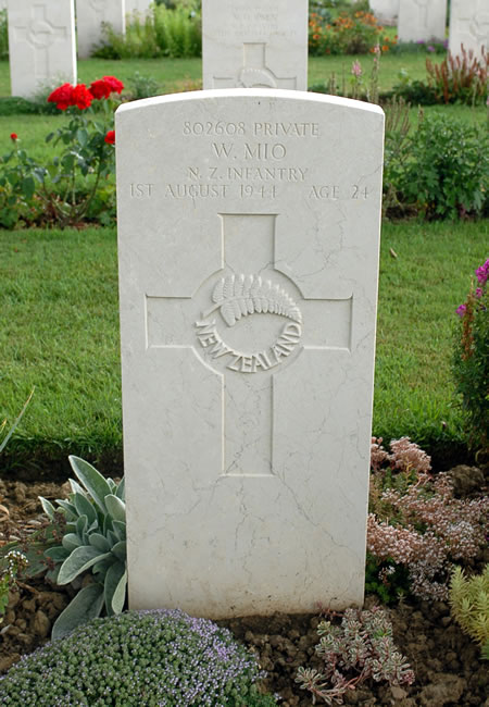 Wetini Mio's grave