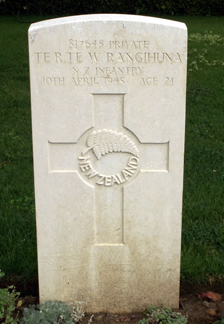 Te Rei Te Wera Rangihuna's grave