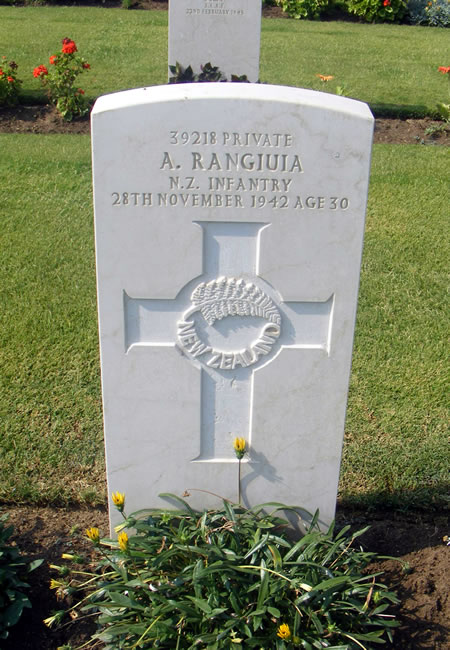 Albert Rangiuia's grave