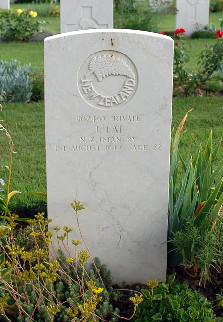 Jackie Tai's grave
