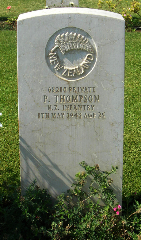 Paku Thompson's grave