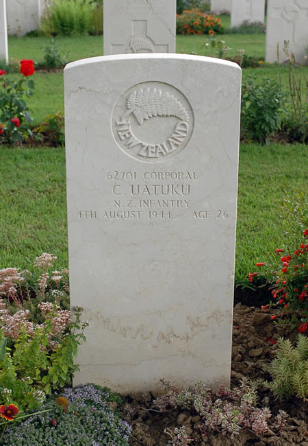 Grave of Claude Uatuku