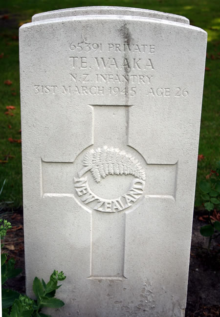 Headstone for Te Waaka