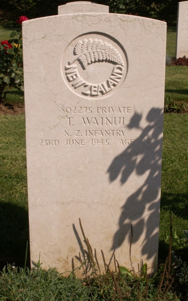 Tata Wainui's grave