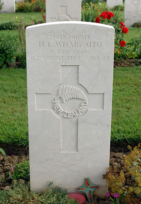 Hone Kira Whareaitu's grave
