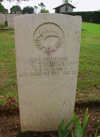 Lt George Takurua's grave