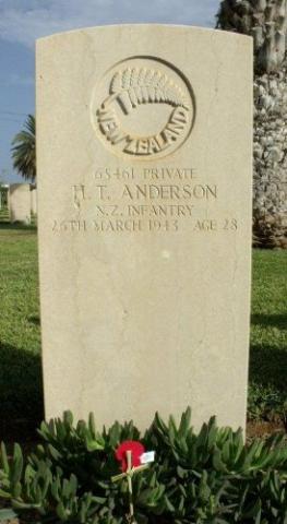 Henry Toki Anderson's grave