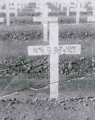 M Te Keena - War Grave 