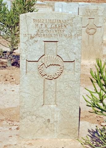 Hone Te Kauru Green's grave
