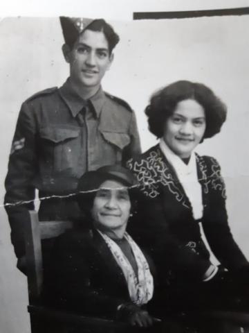 Percy Murphy and whānau