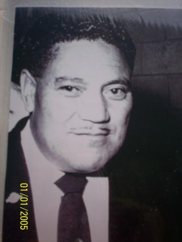 Huraa husband to Olive Phillips and father to Claire