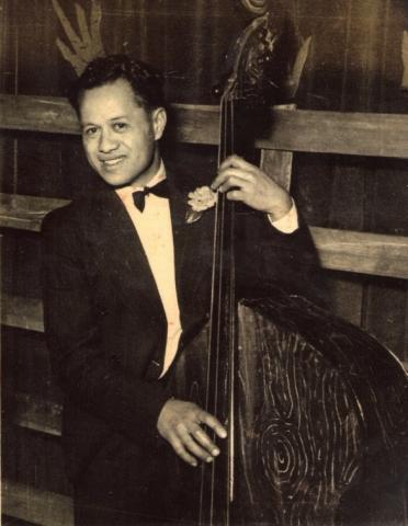 Watene Maraki playing Bass