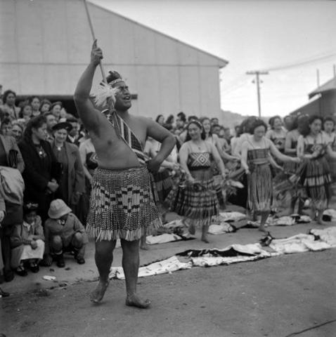 Anania Amohau at the Battalion's return, 1946
