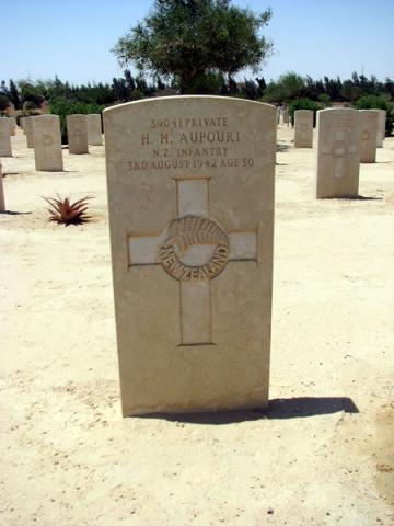 Hemi Hemara Aupouri's grave