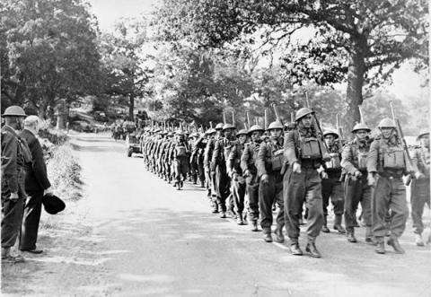 Winston Churchill viewing D Company