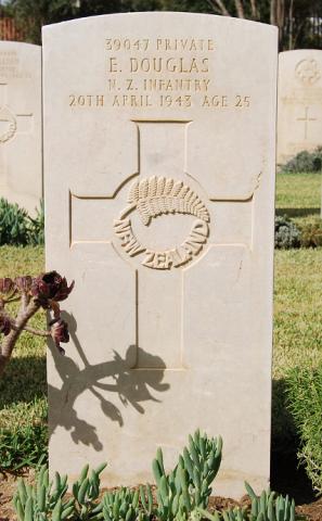  Edward Douglas' grave
