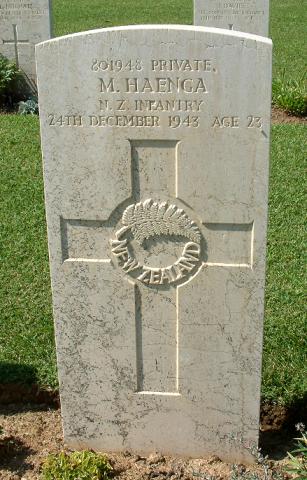 Mick Haenga's grave