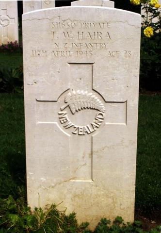 Tu Watikena Haira's grave