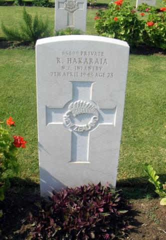 Rakaherea Hakaraia's grave