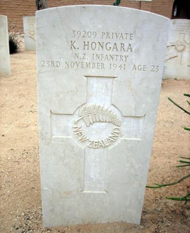 Karipori Hongara's grave