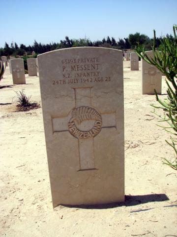 Peter Messent's grave
