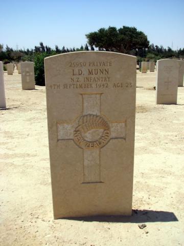Larry Digger Munn's grave