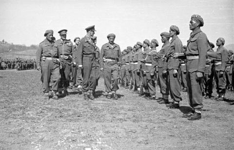Inspection of Māori Battalion, 1945